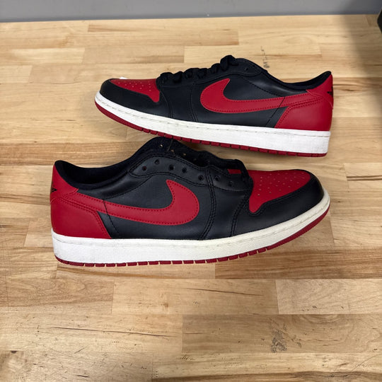 Jordan 1 Retro Low Bred (2015) Size 10M (Lightly Worn)