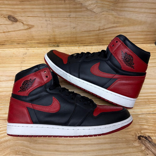 Jordan 1 Retro High Bred Banned (2016) Size 11M (Lightly Worn)