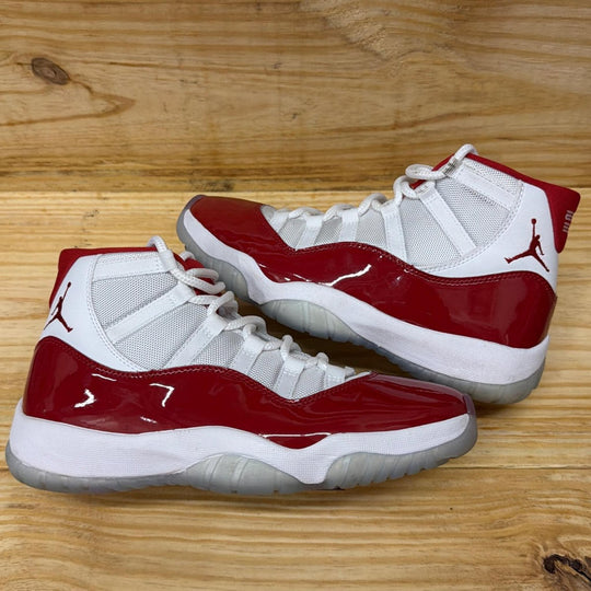 Jordan 11 Retro Cherry (2022) Size 8.5M (Lightly Worn)