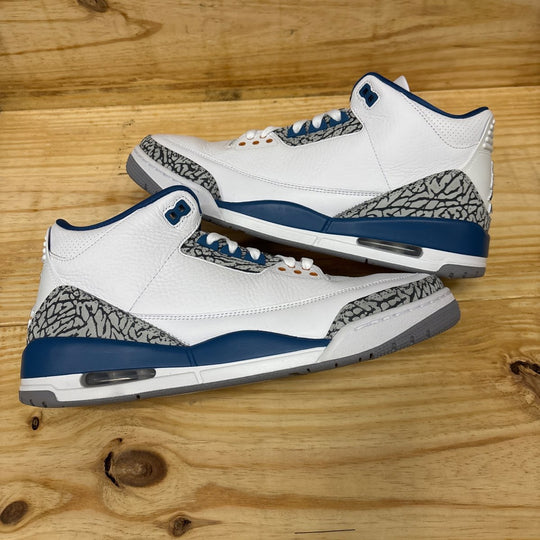 Jordan 3 Retro Wizards Size 12.5M (Pre-Owned)