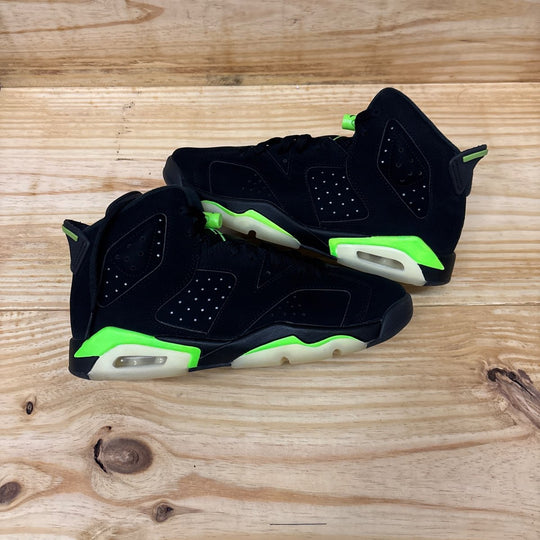 Jordan 6 Retro Electric Green (GS) Size 7Y (Pre-Owned)